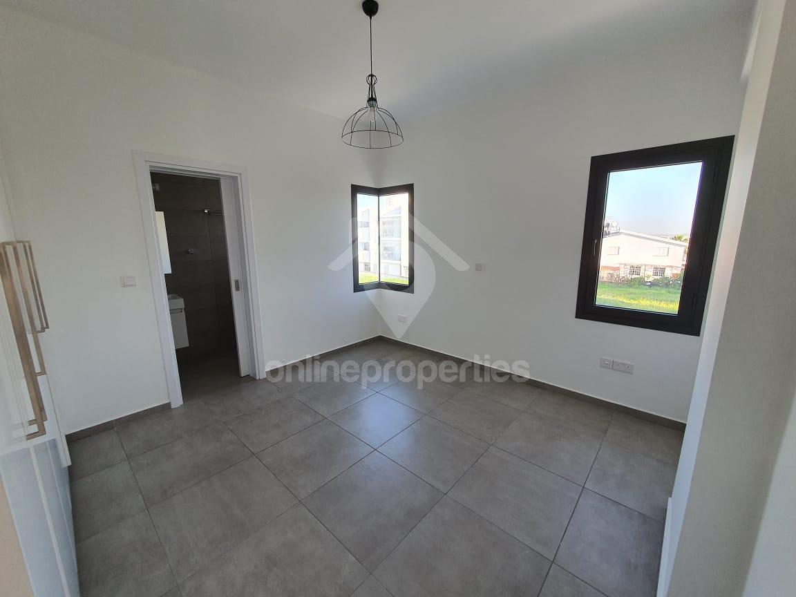 To change image, hover mouse over thumbnails below