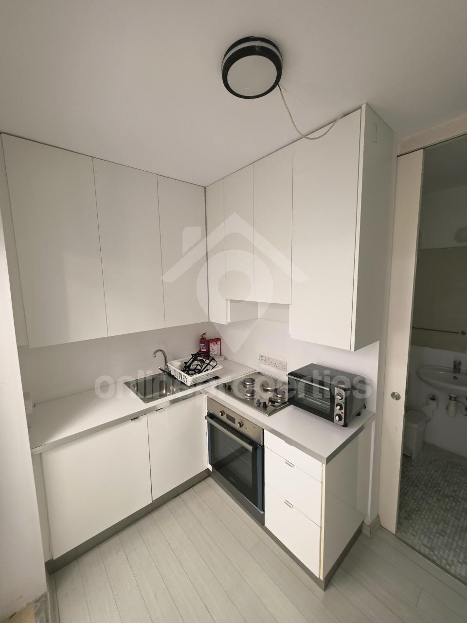 To change image, hover mouse over thumbnails below