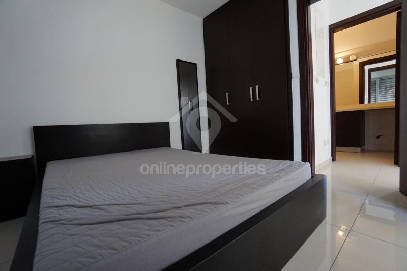 To change image, hover mouse over thumbnails below