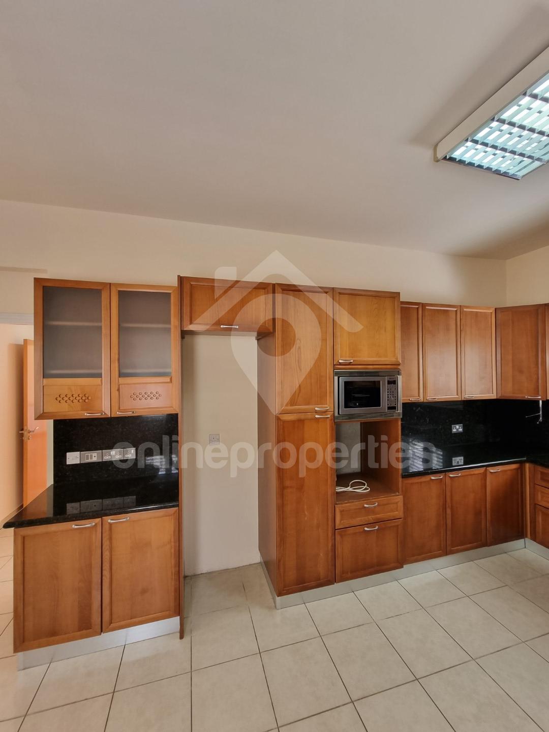 To change image, hover mouse over thumbnails below