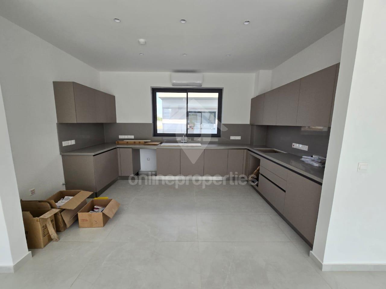 To change image, hover mouse over thumbnails below