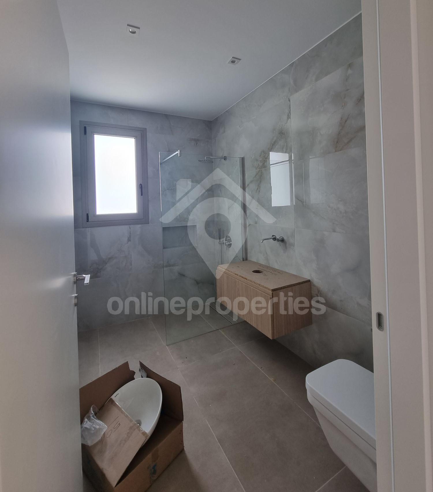 To change image, hover mouse over thumbnails below