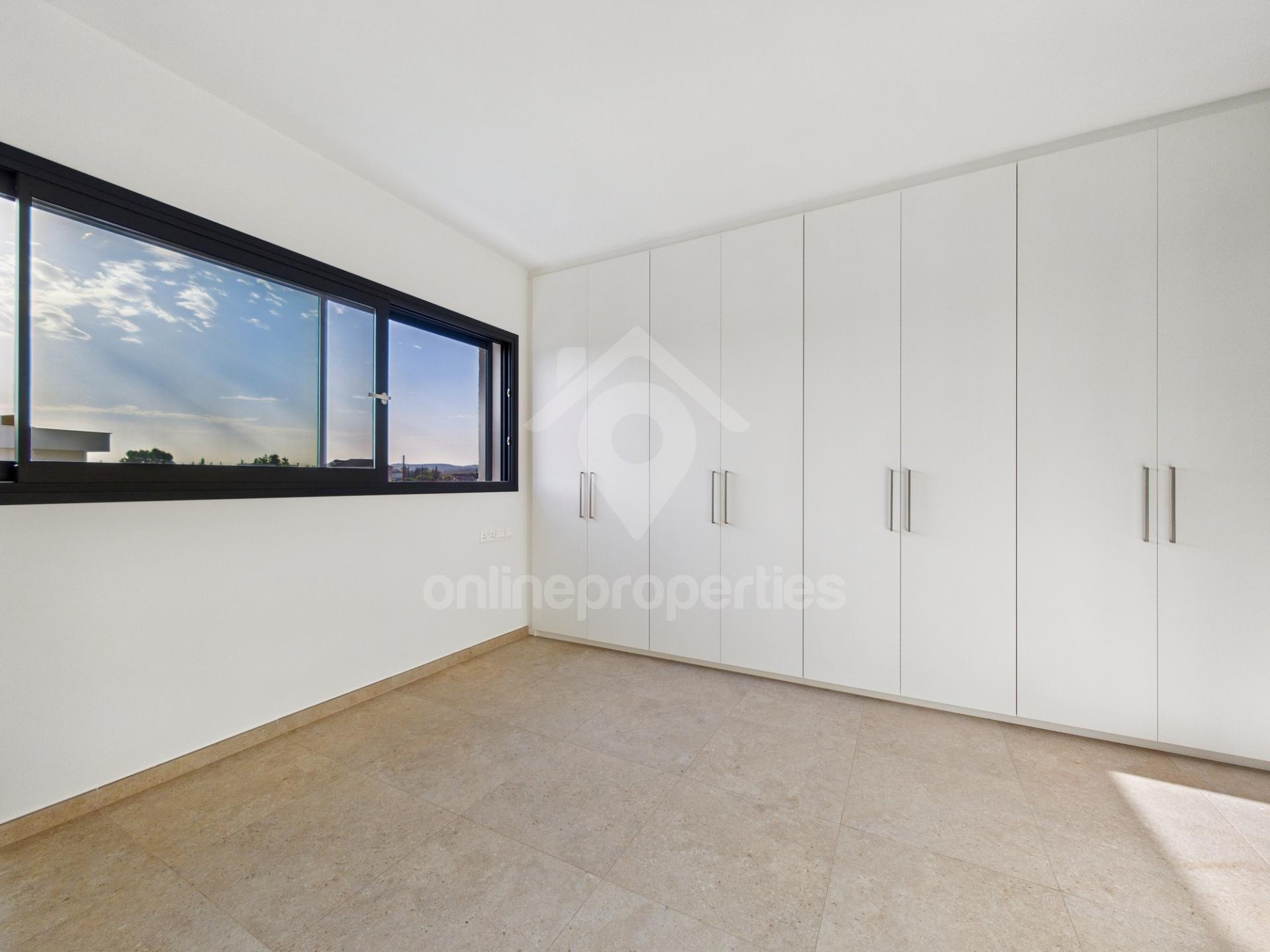 To change image, hover mouse over thumbnails below