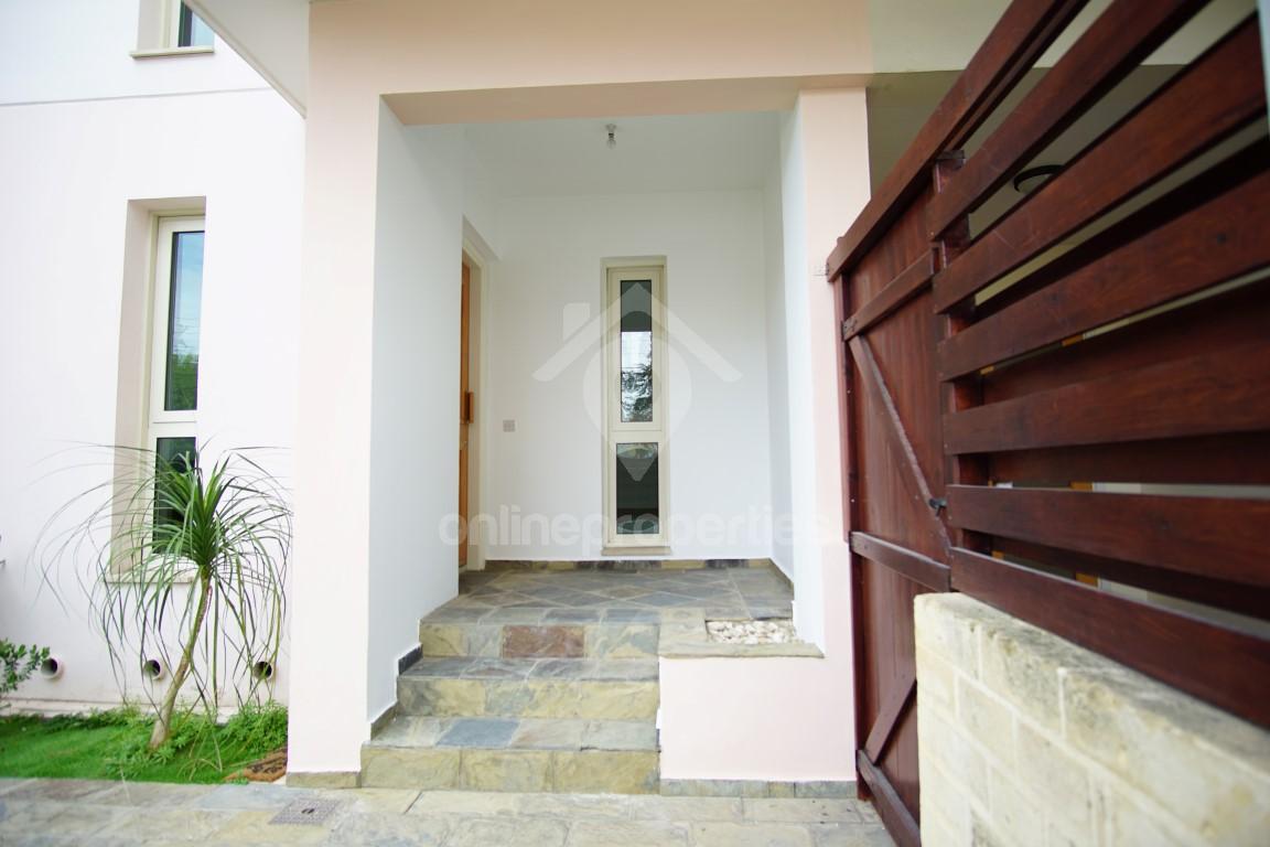 To change image, hover mouse over thumbnails below