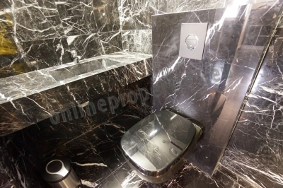 To change image, hover mouse over thumbnails below