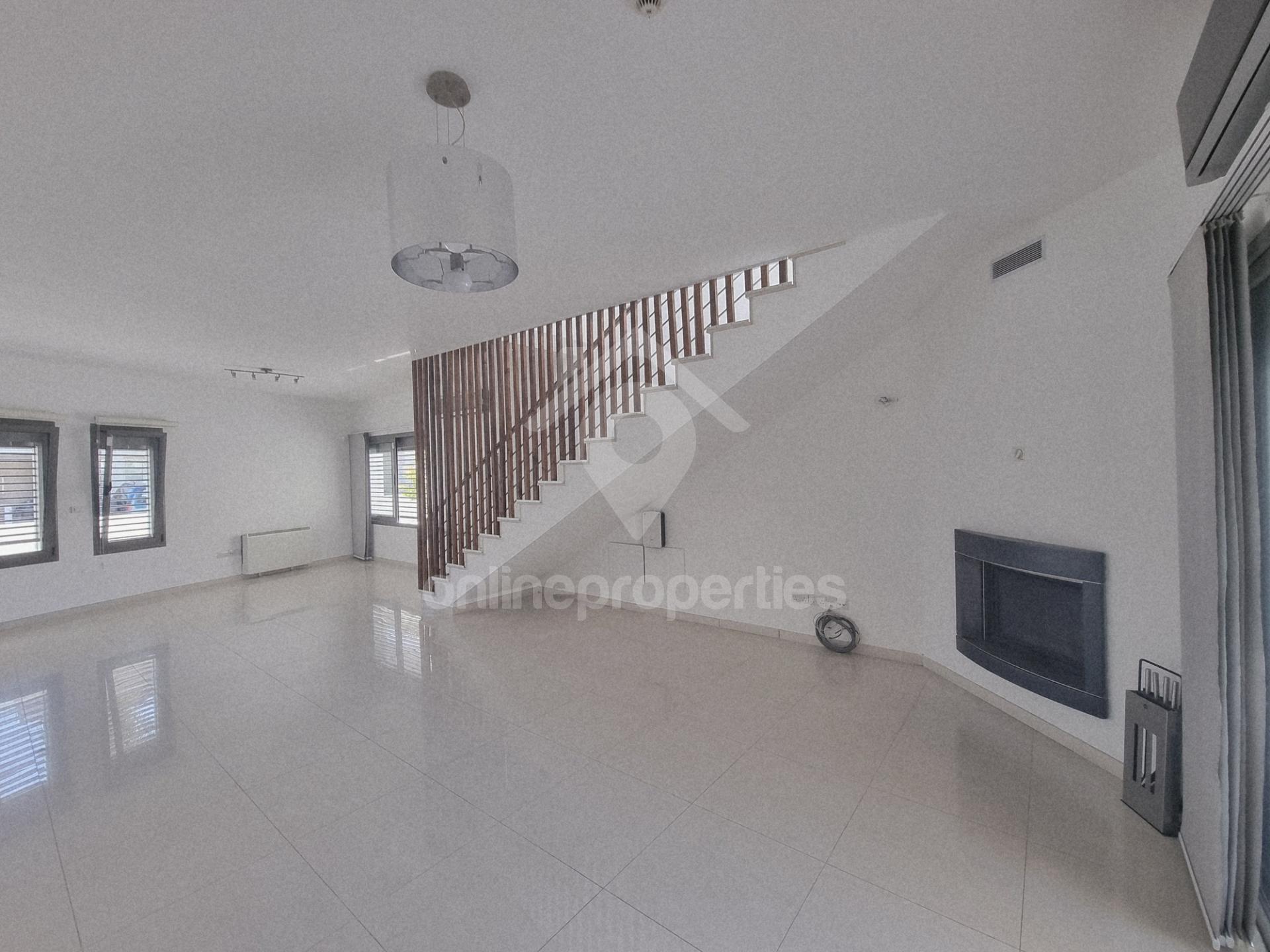 To change image, hover mouse over thumbnails below