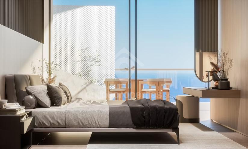 To change image, hover mouse over thumbnails below