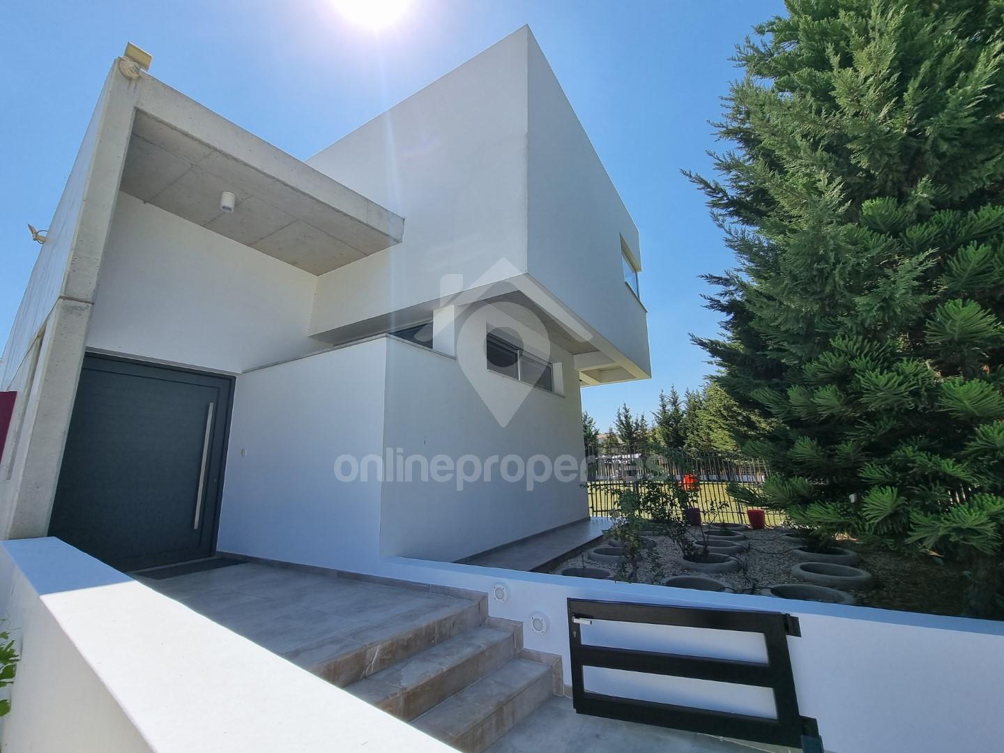 To change image, hover mouse over thumbnails below