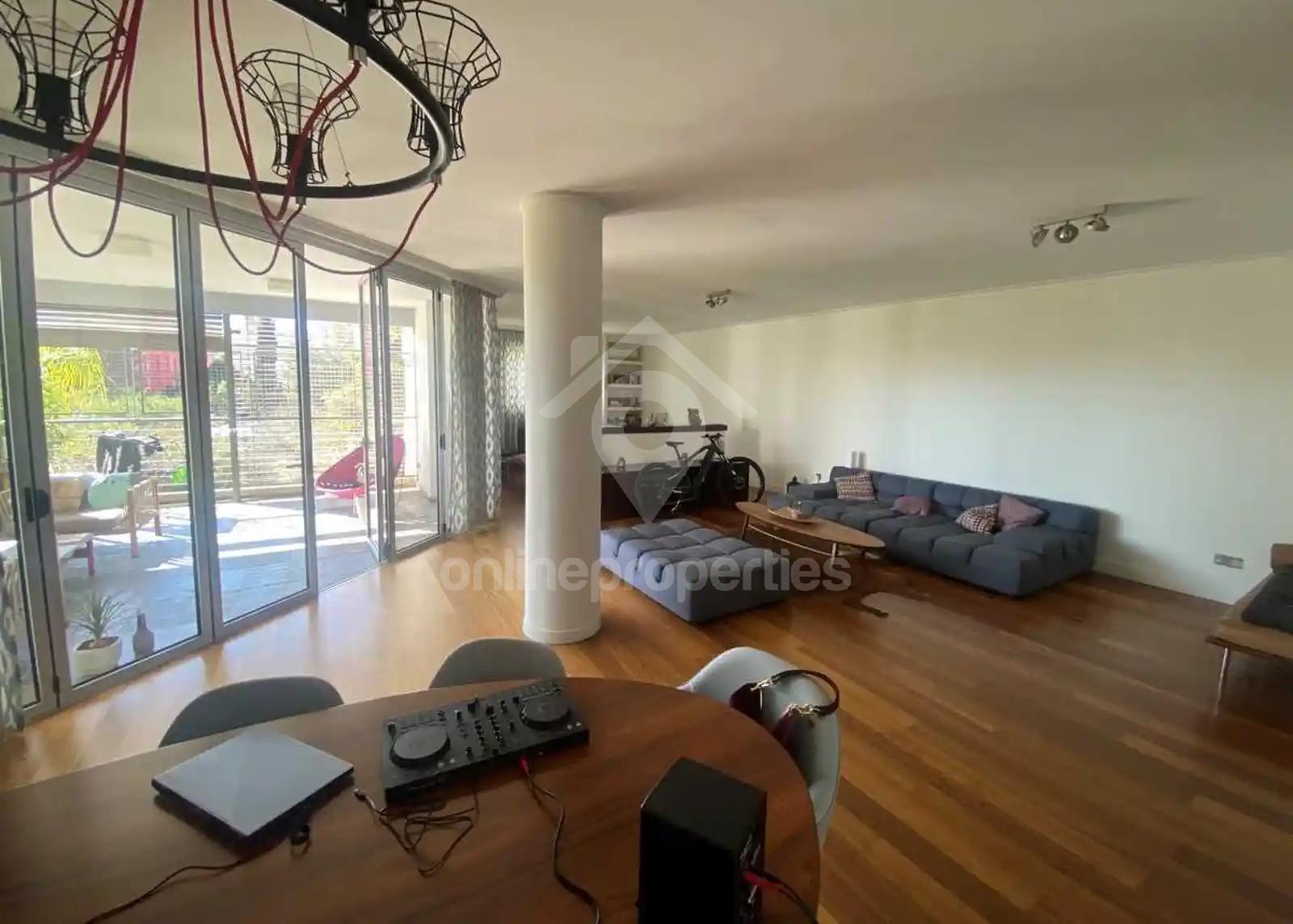 4-bedroom apartment near Limassol Ave.