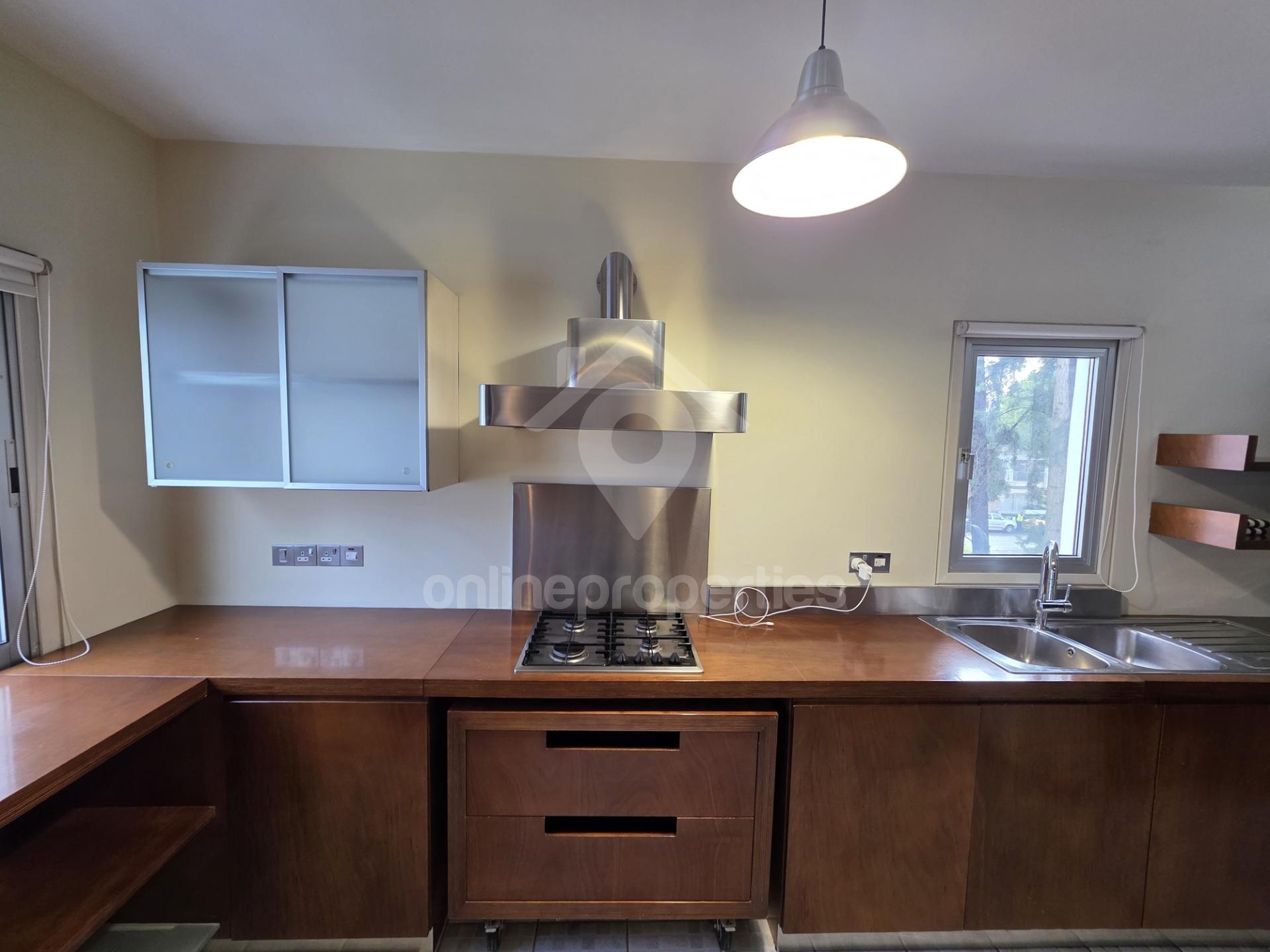 To change image, hover mouse over thumbnails below