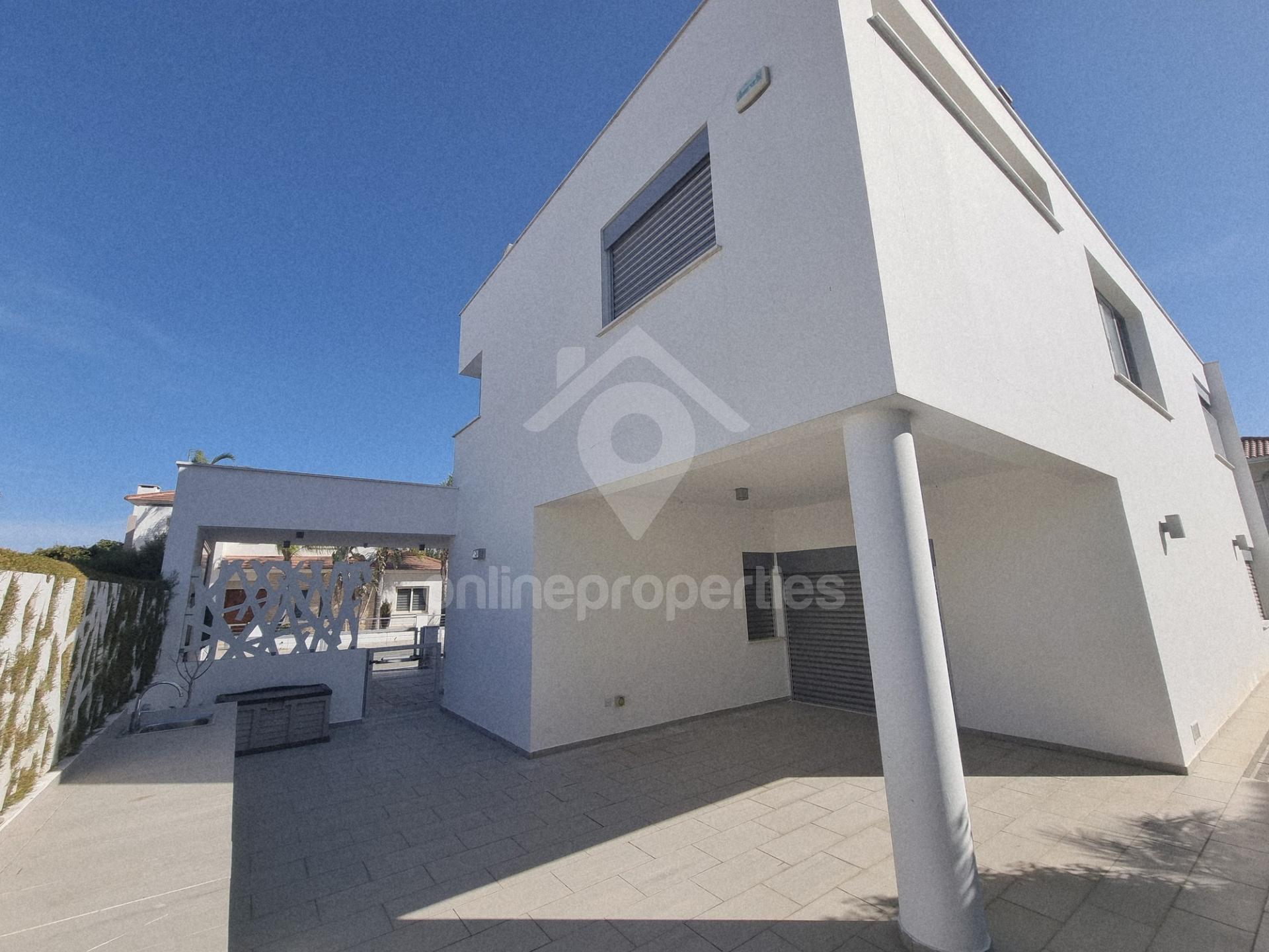 To change image, hover mouse over thumbnails below