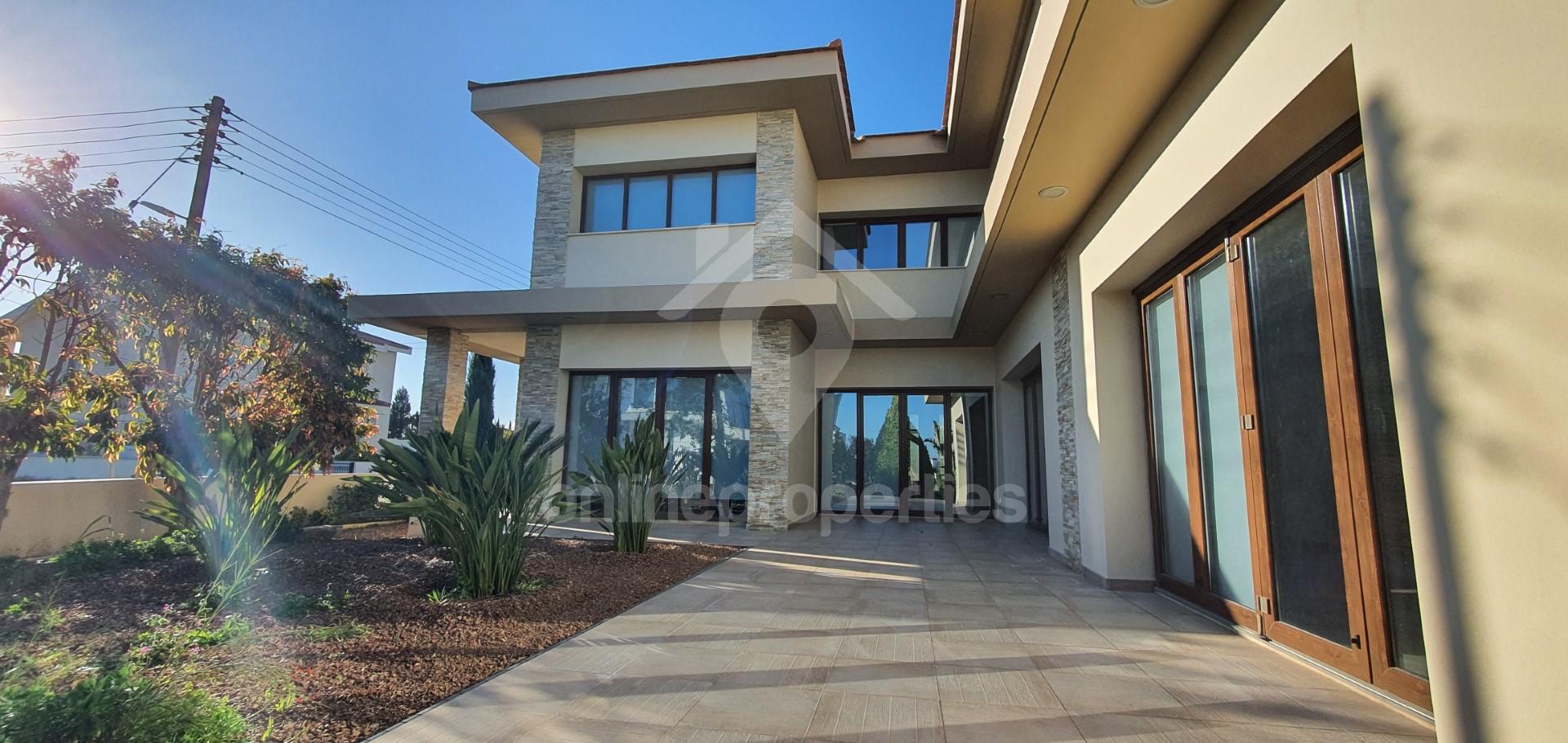 To change image, hover mouse over thumbnails below