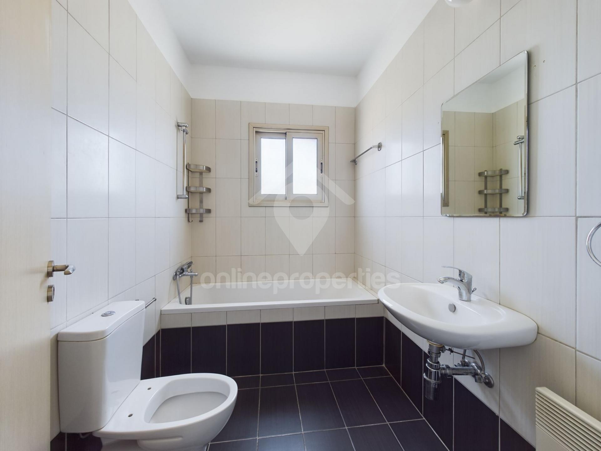 To change image, hover mouse over thumbnails below