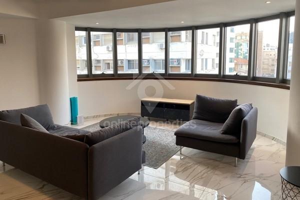 To change image, hover mouse over thumbnails below