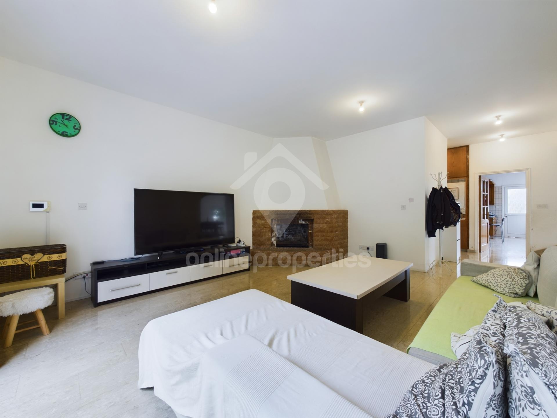 To change image, hover mouse over thumbnails below