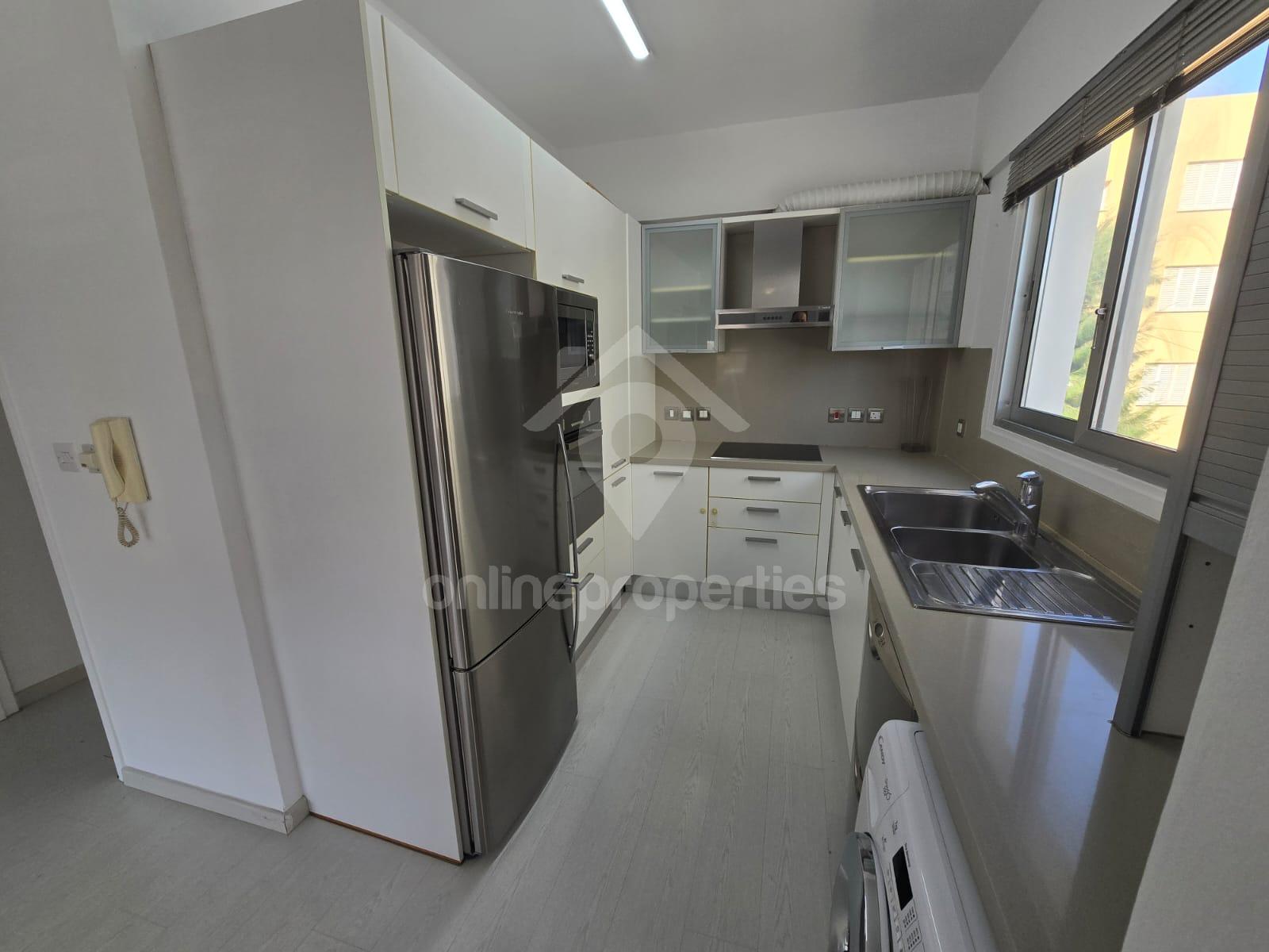 To change image, hover mouse over thumbnails below