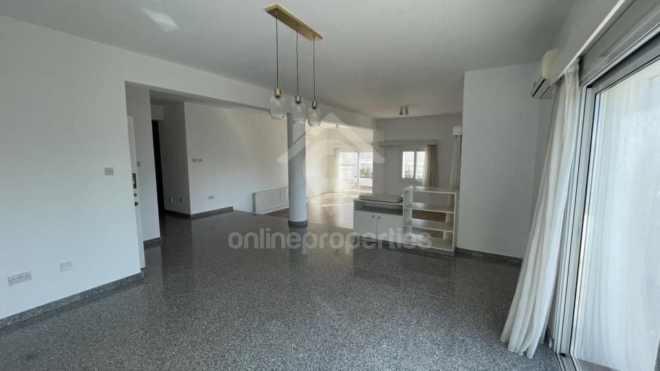 To change image, hover mouse over thumbnails below