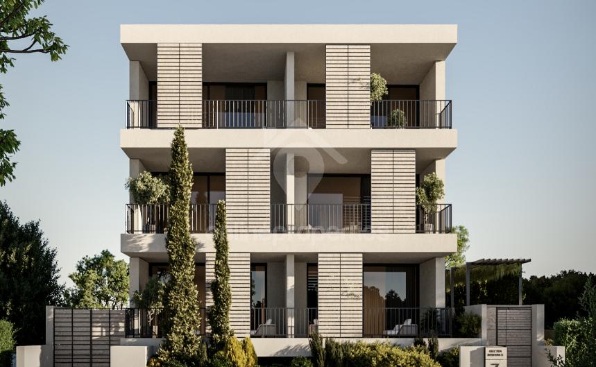 To change image, hover mouse over thumbnails below