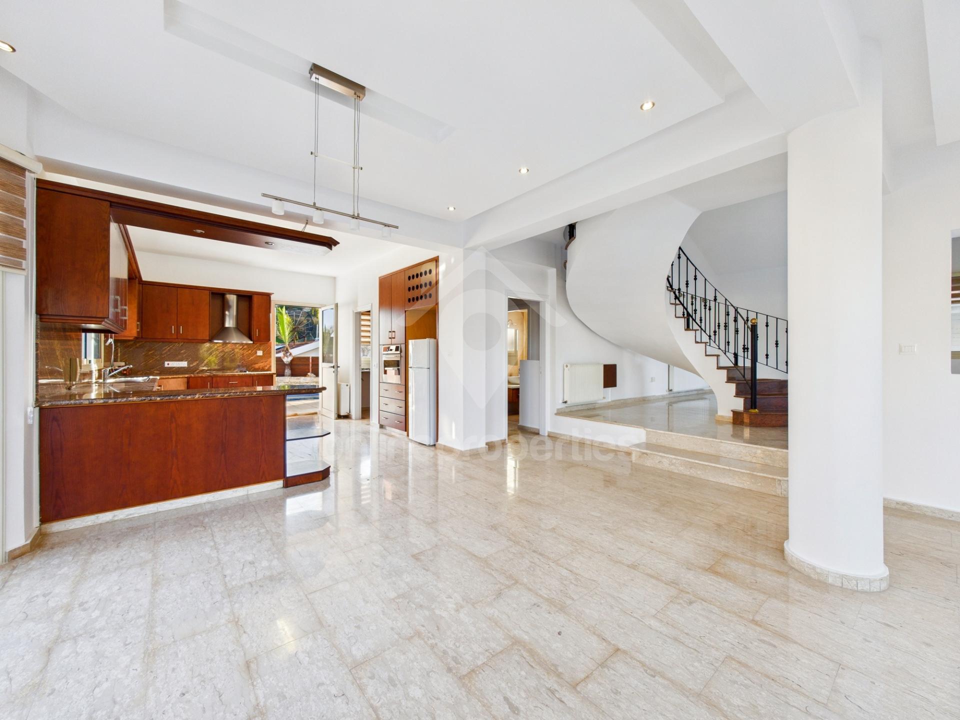 To change image, hover mouse over thumbnails below