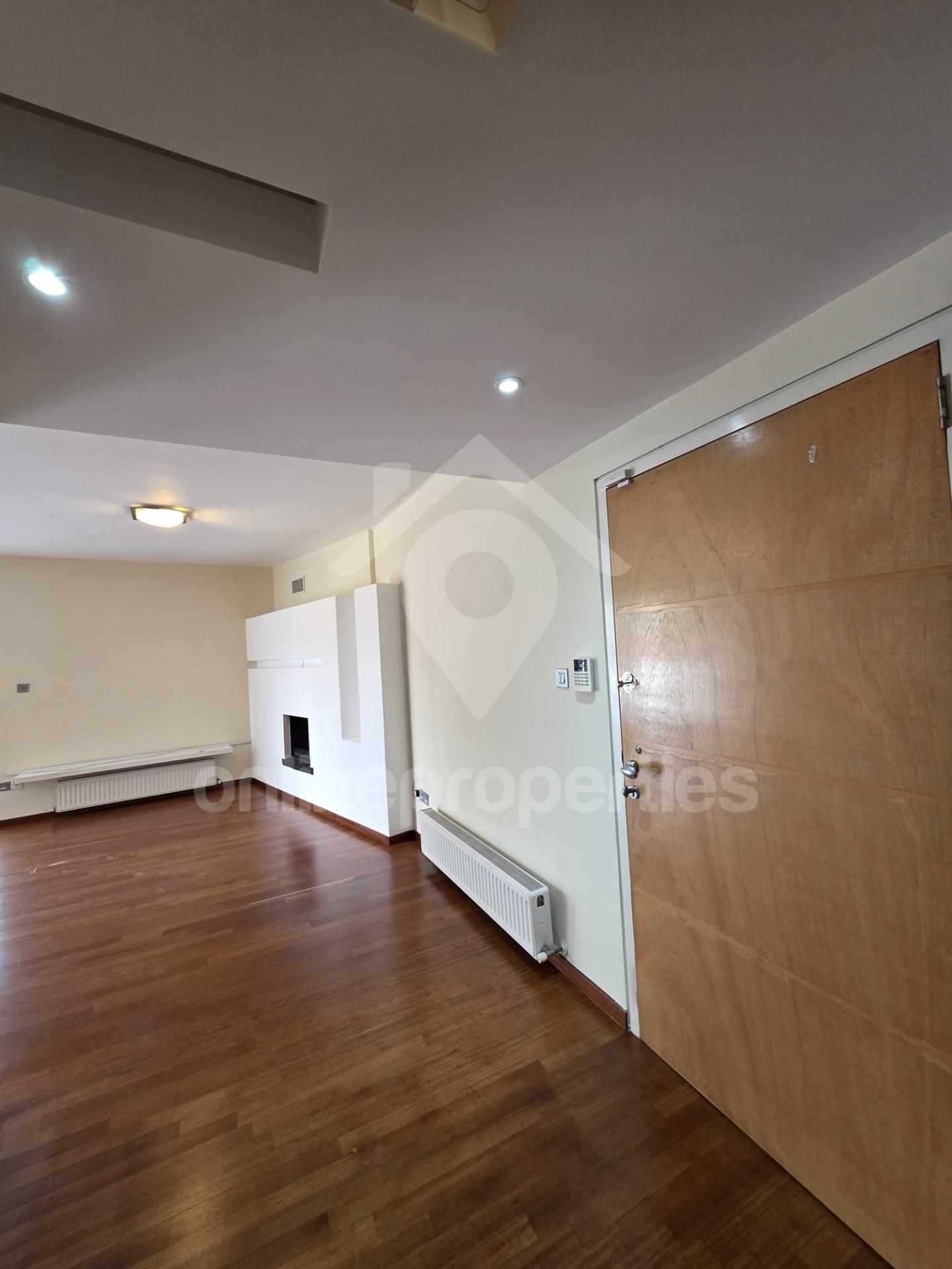 To change image, hover mouse over thumbnails below