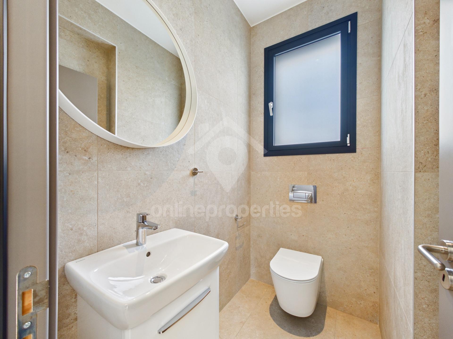 To change image, hover mouse over thumbnails below