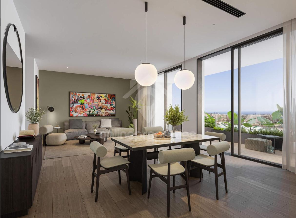 To change image, hover mouse over thumbnails below