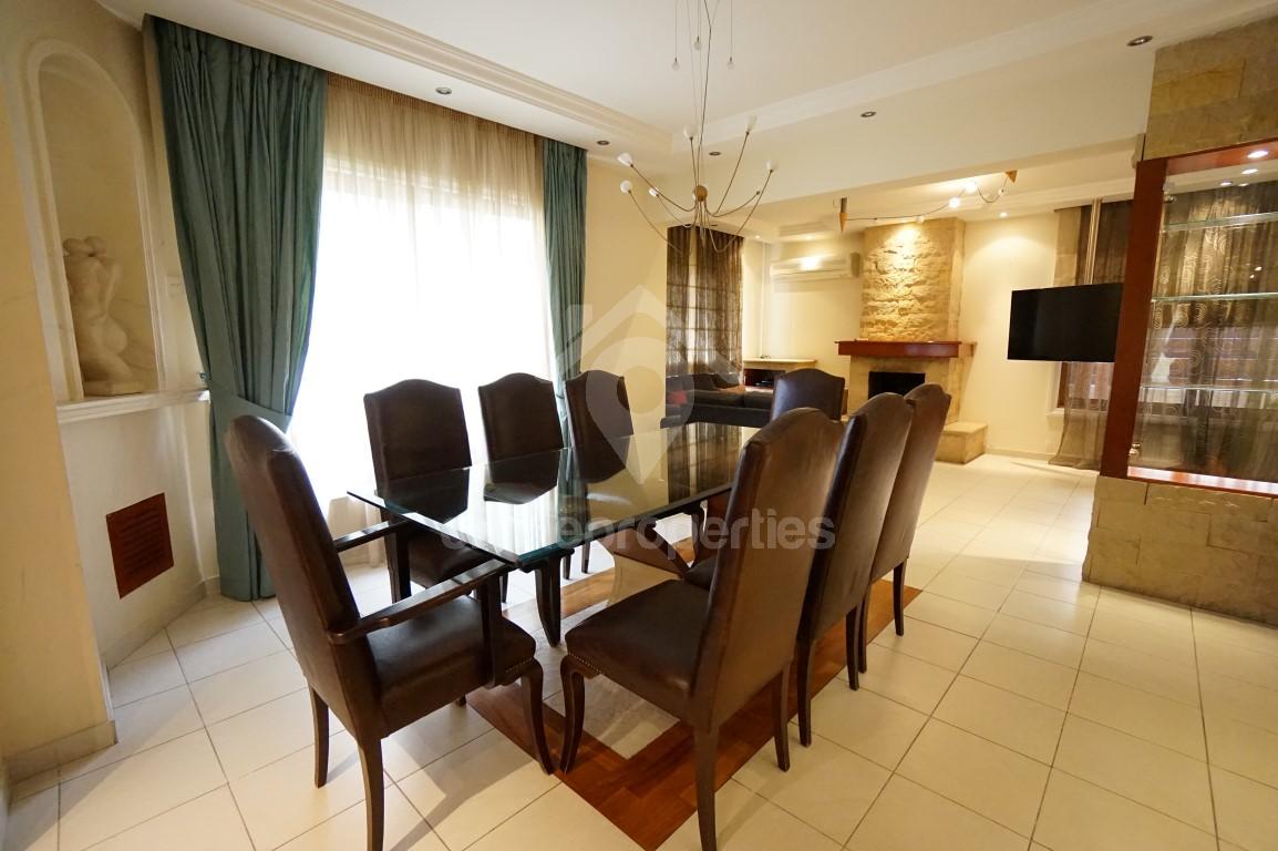 To change image, hover mouse over thumbnails below