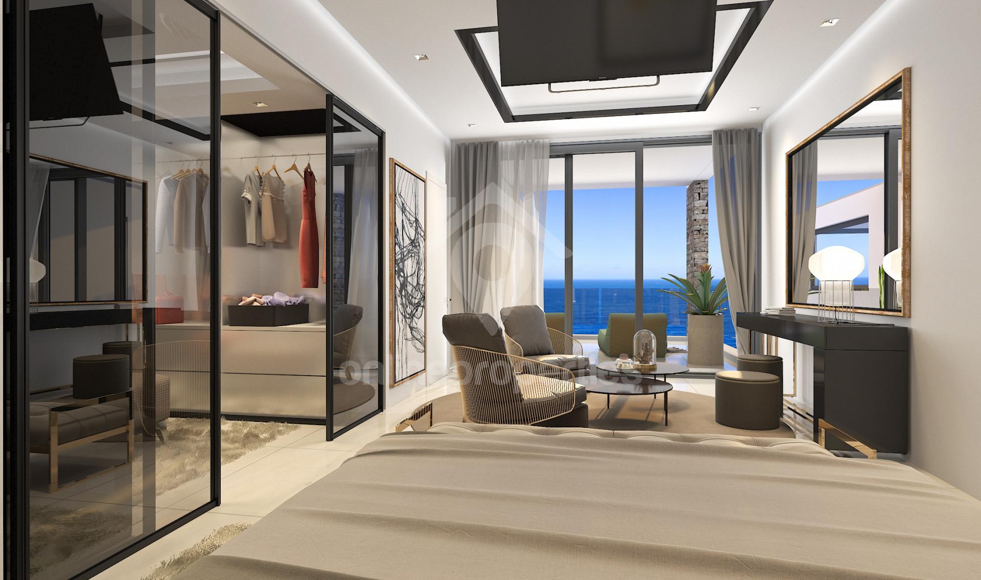 To change image, hover mouse over thumbnails below