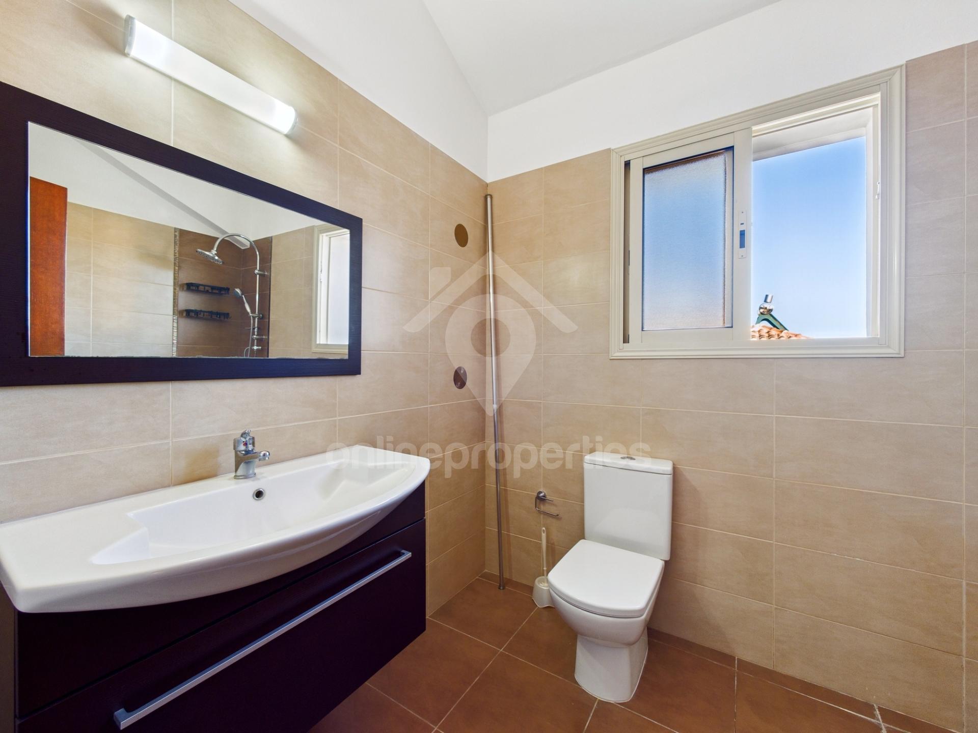 To change image, hover mouse over thumbnails below