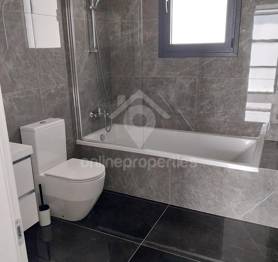 To change image, hover mouse over thumbnails below