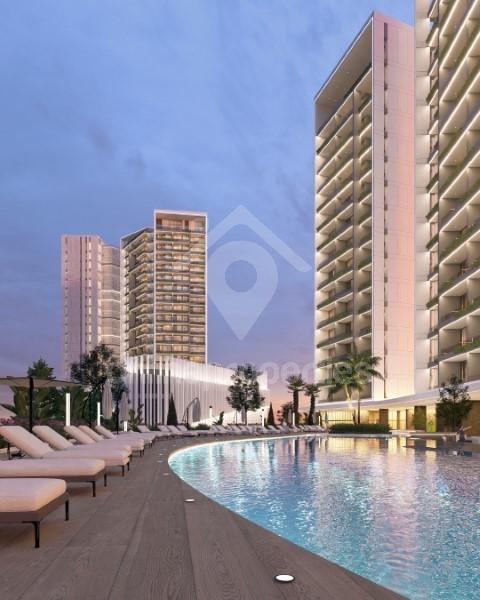 To change image, hover mouse over thumbnails below