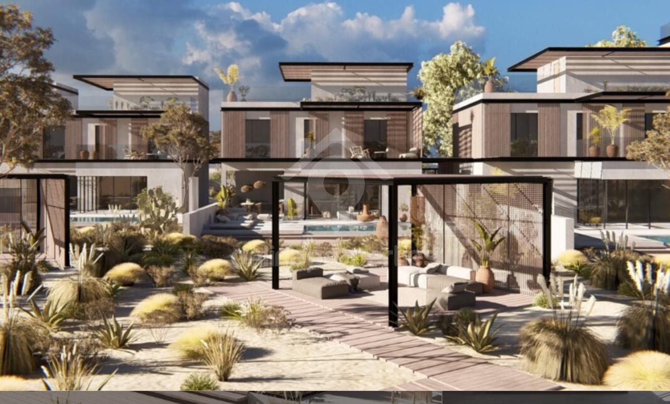 To change image, hover mouse over thumbnails below