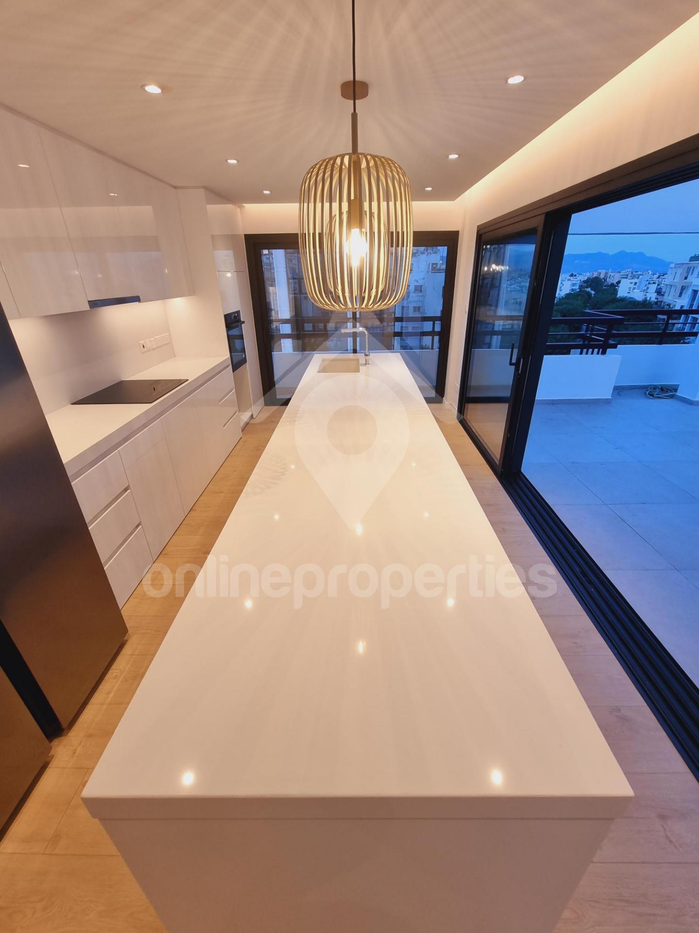 To change image, hover mouse over thumbnails below