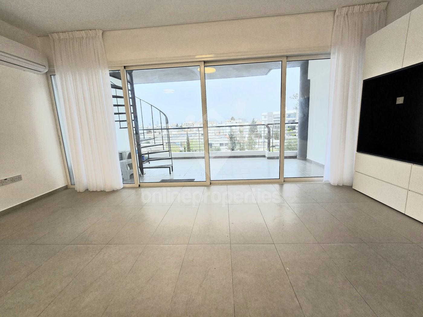 To change image, hover mouse over thumbnails below