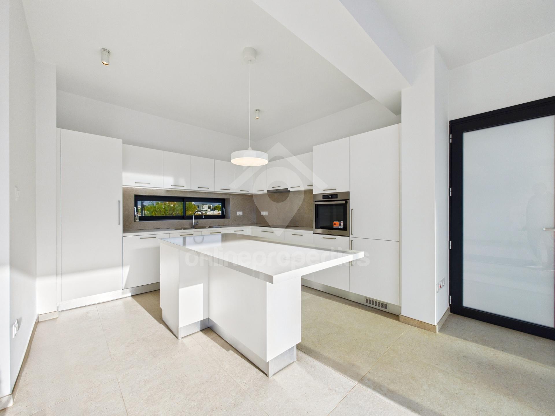 To change image, hover mouse over thumbnails below