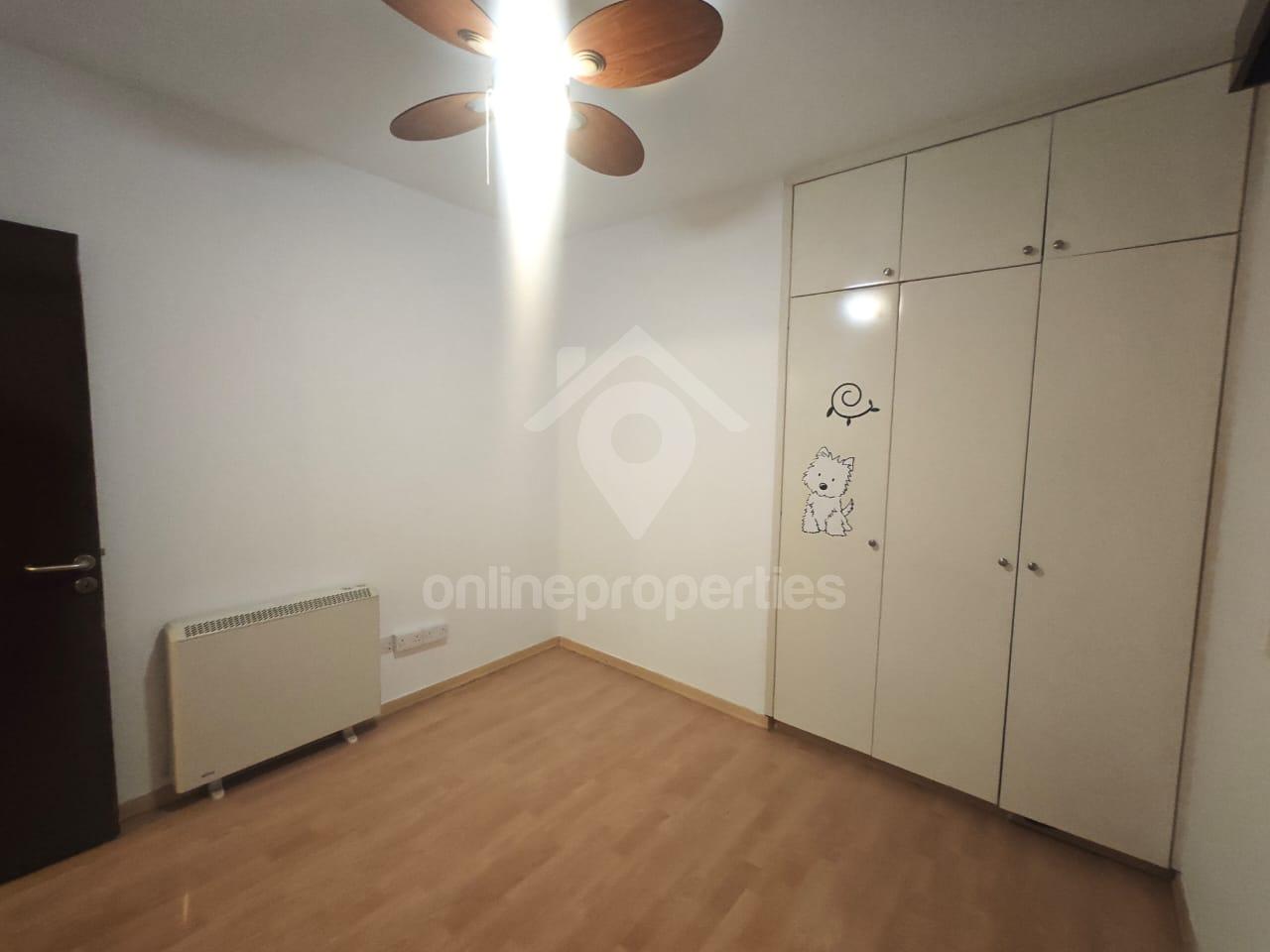 To change image, hover mouse over thumbnails below