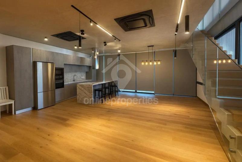 To change image, hover mouse over thumbnails below