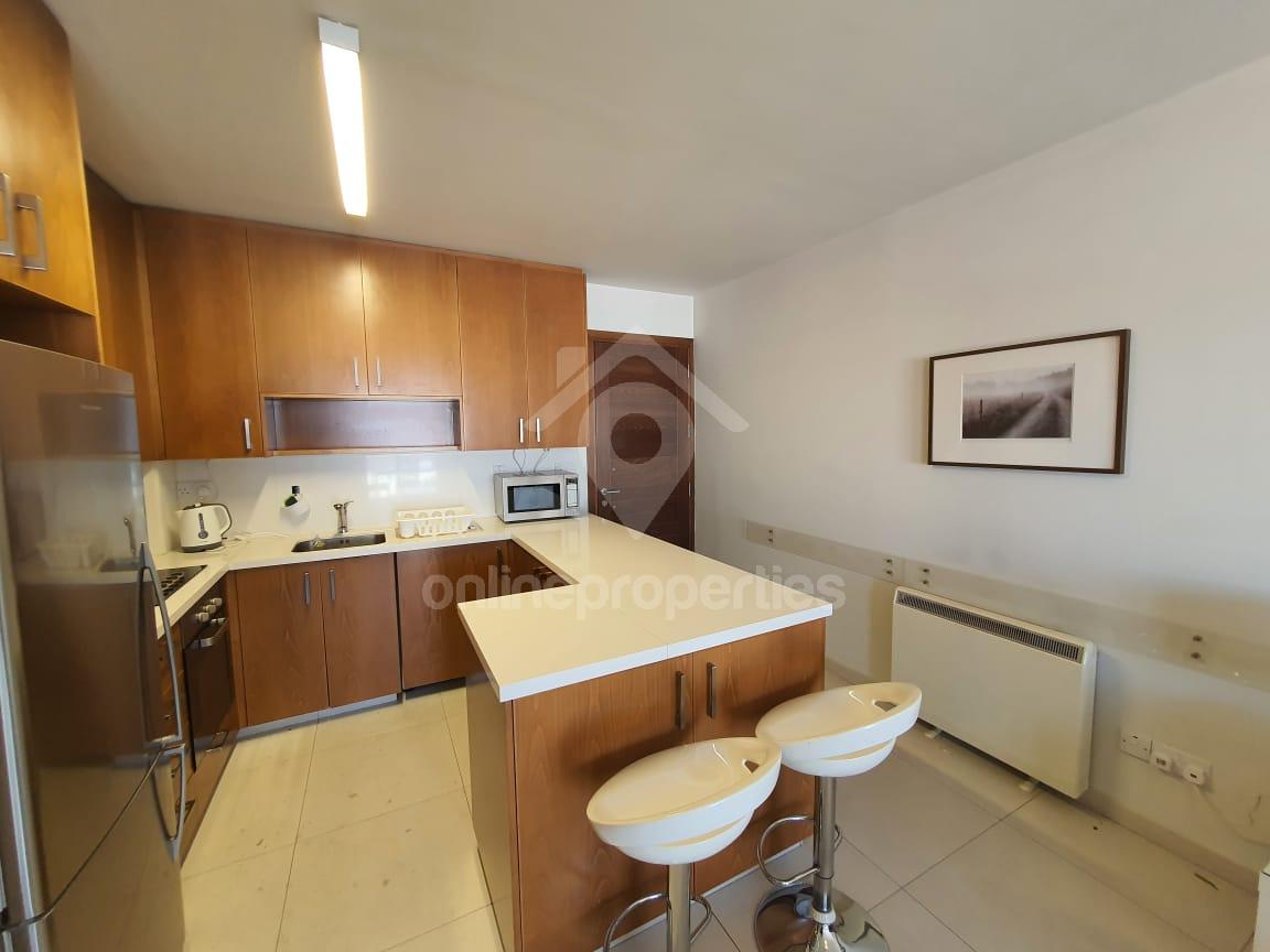 To change image, hover mouse over thumbnails below