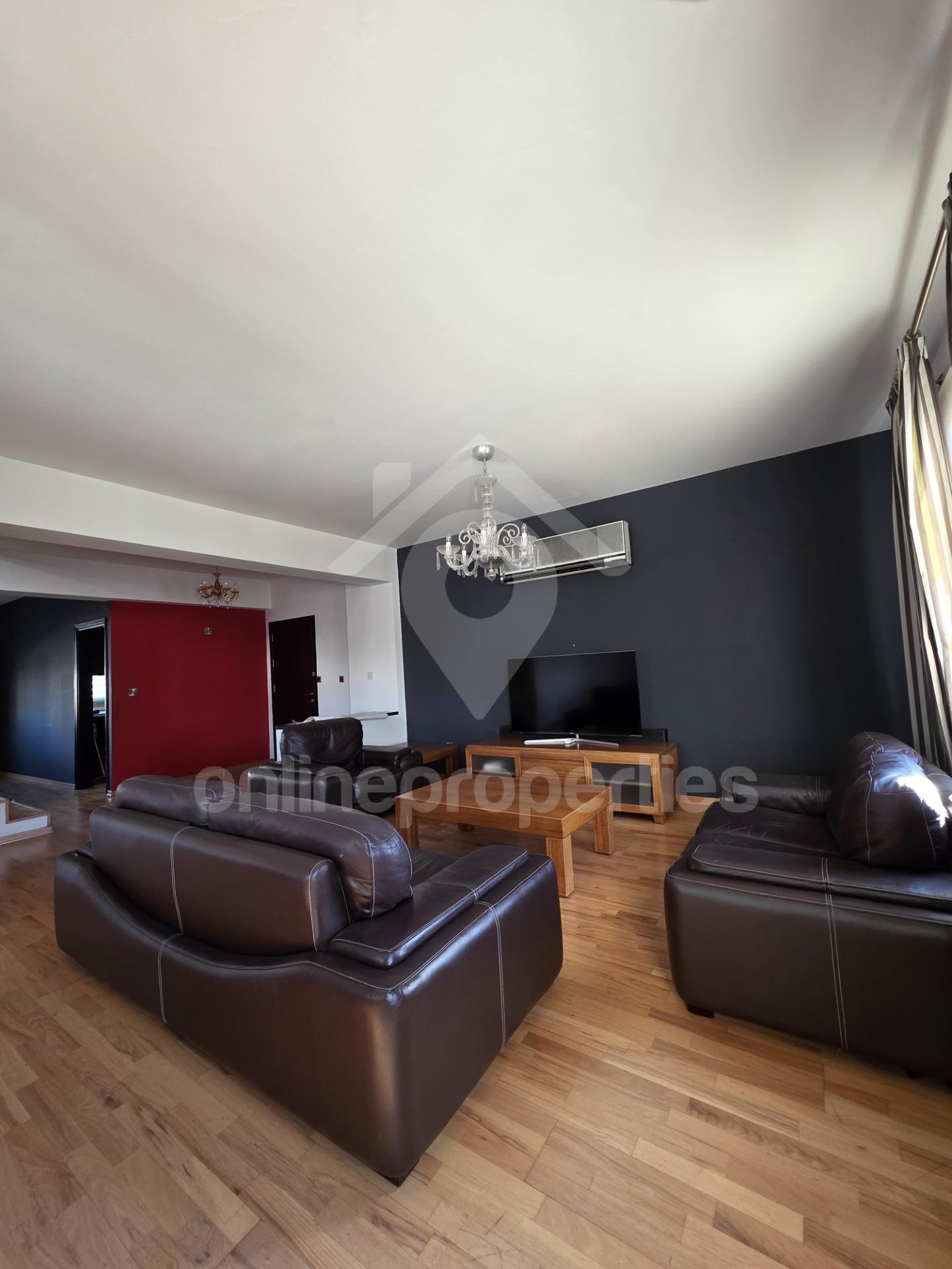 To change image, hover mouse over thumbnails below