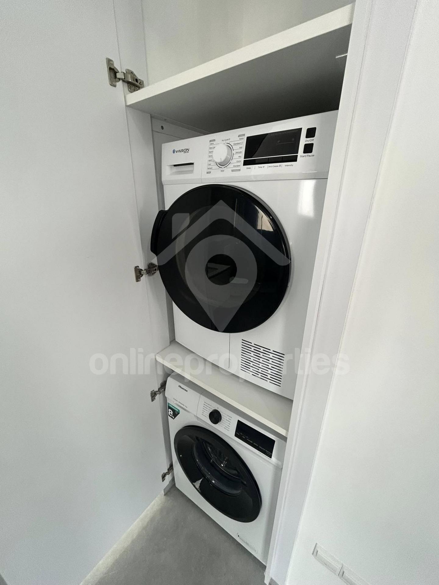 To change image, hover mouse over thumbnails below