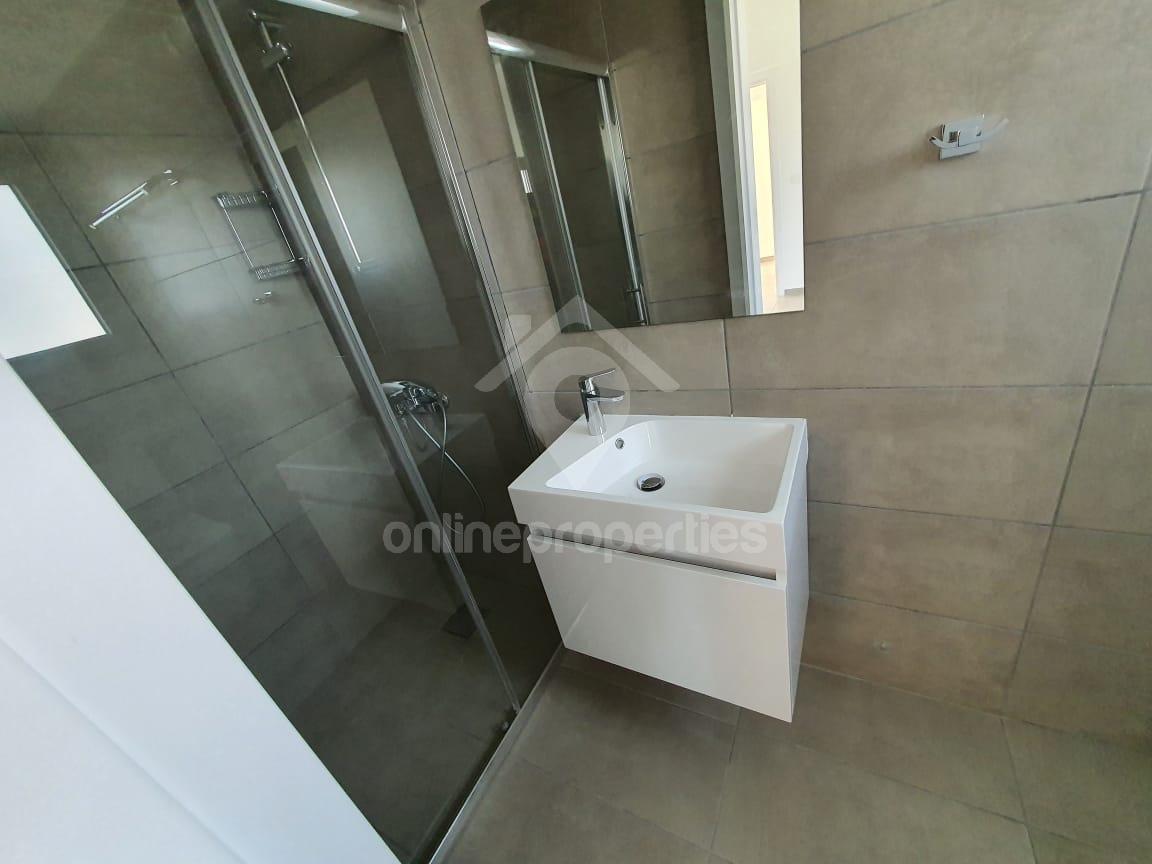 To change image, hover mouse over thumbnails below