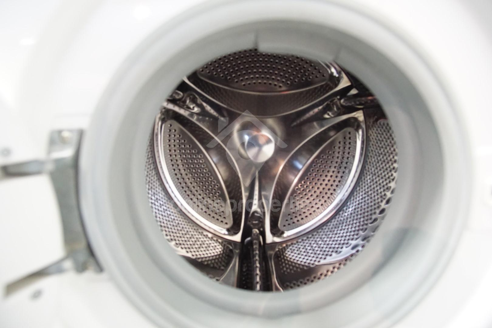 To change image, hover mouse over thumbnails below