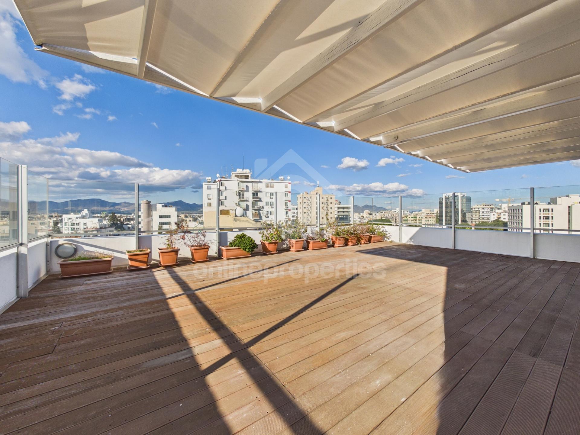 To change image, hover mouse over thumbnails below