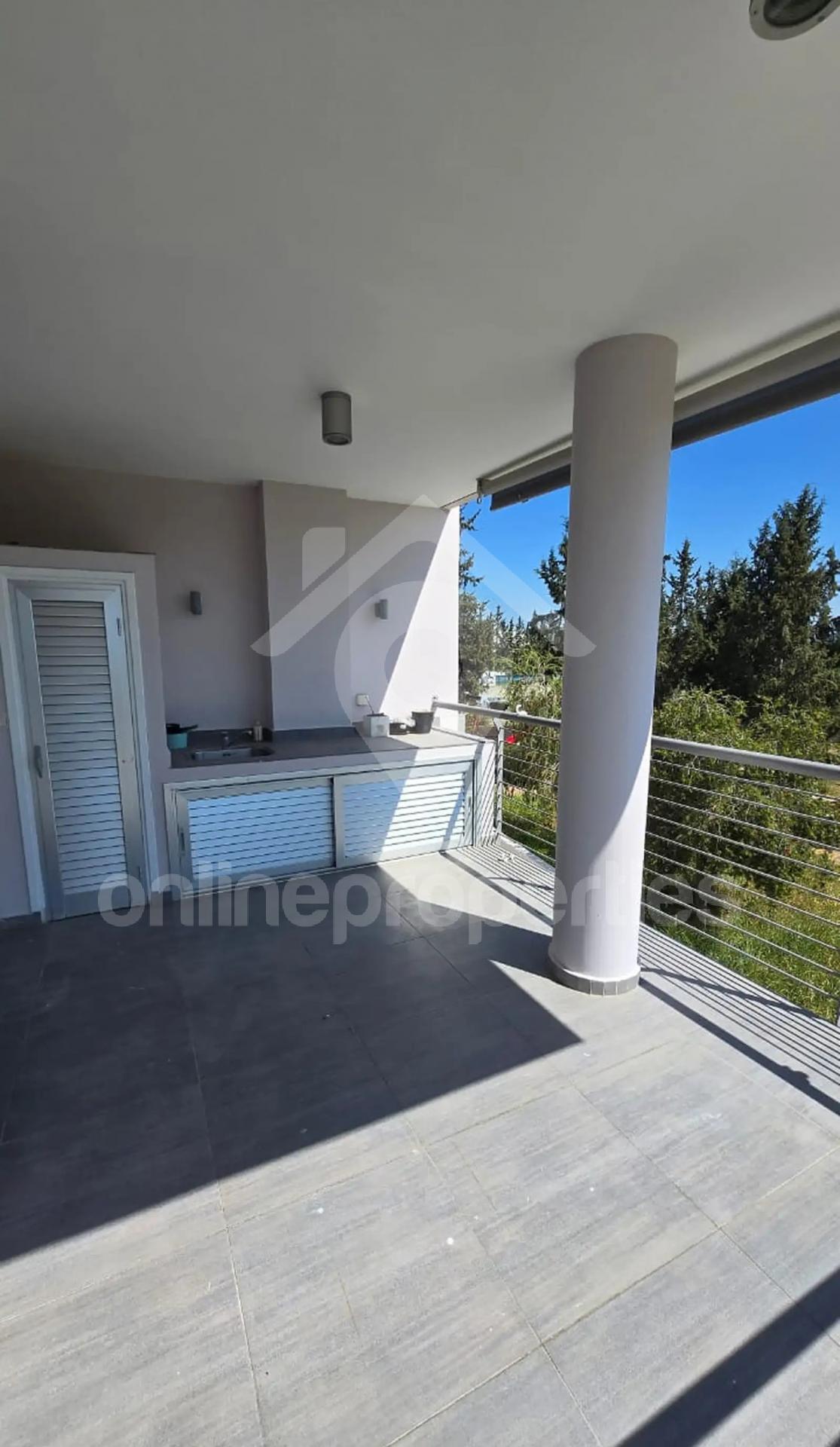 To change image, hover mouse over thumbnails below