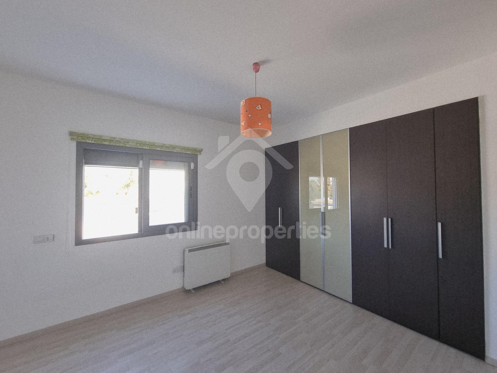 To change image, hover mouse over thumbnails below