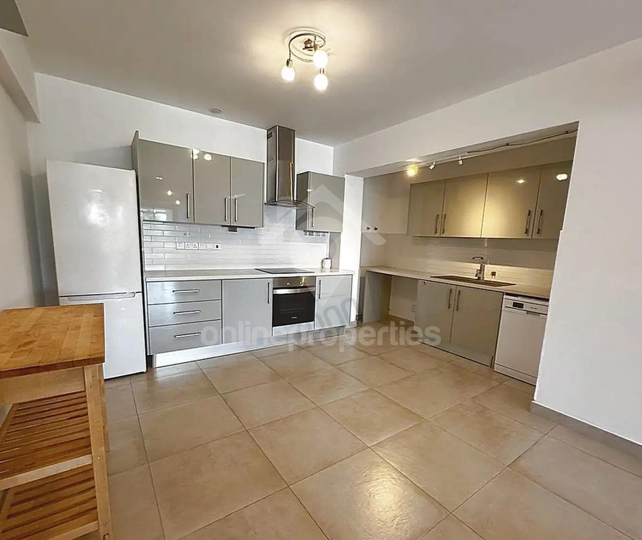 To change image, hover mouse over thumbnails below