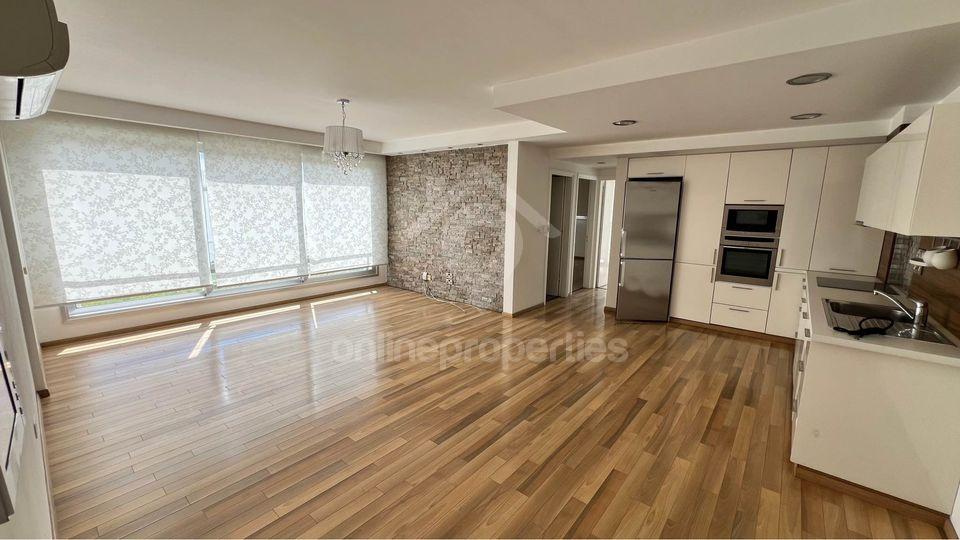 Well maintained 2-bedrooms apartment off Stavrou Ave.