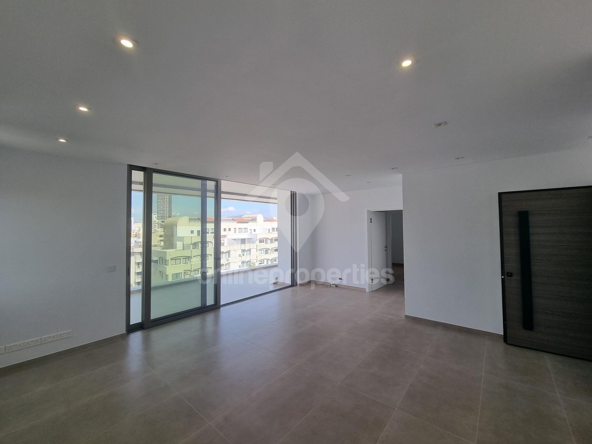 To change image, hover mouse over thumbnails below