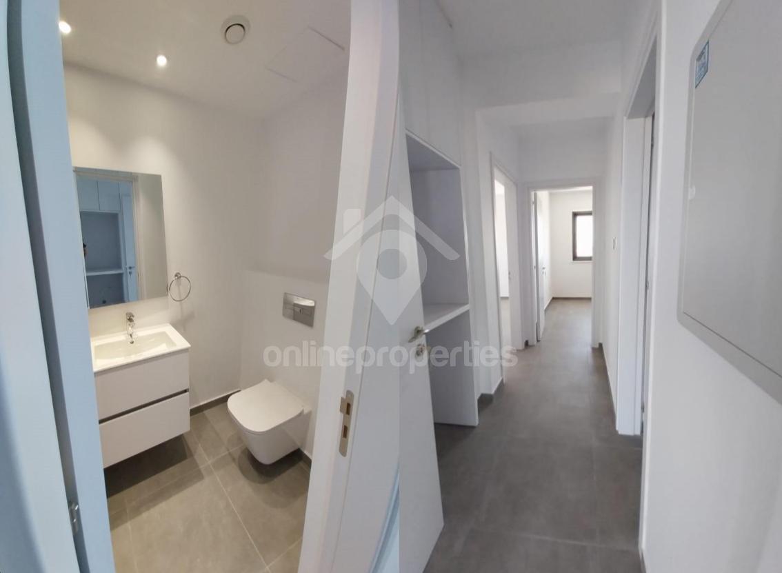 To change image, hover mouse over thumbnails below