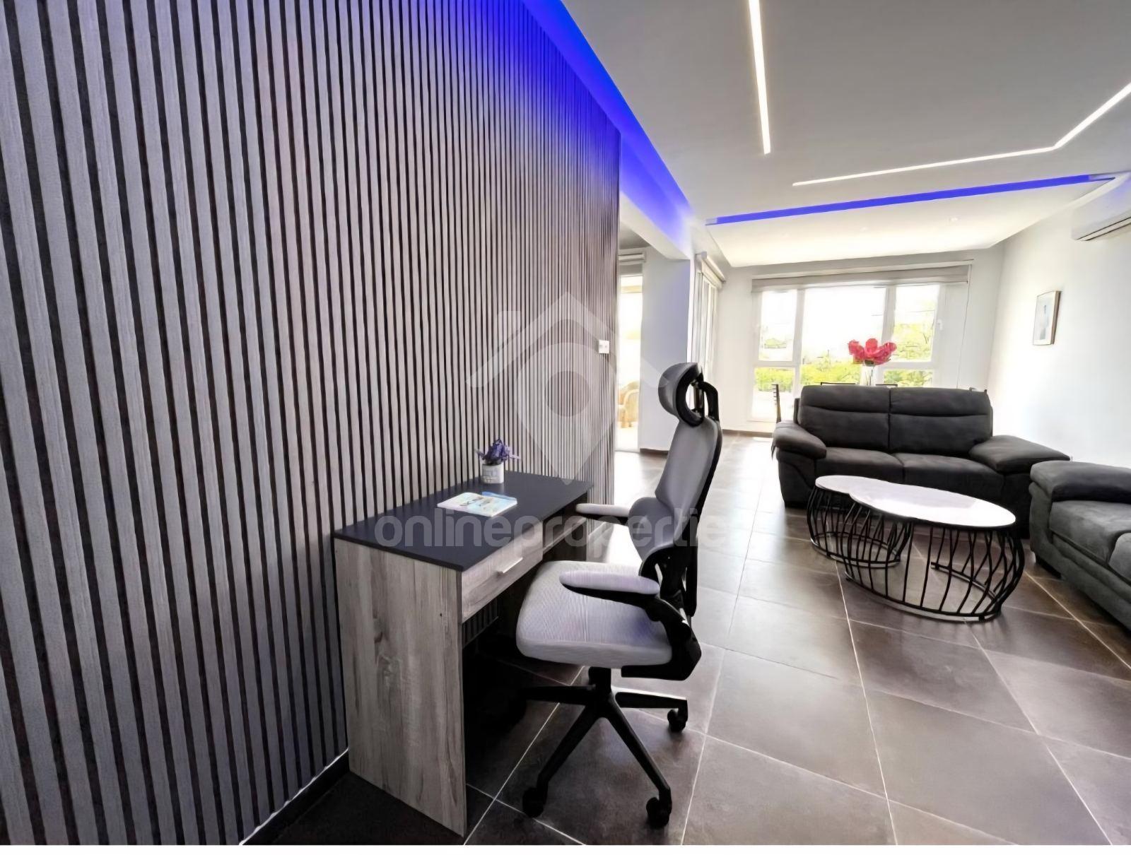 To change image, hover mouse over thumbnails below